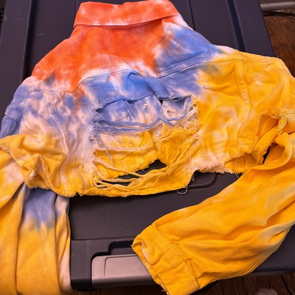 Crop top tie dye Jean jacket - Picture 3 of 3